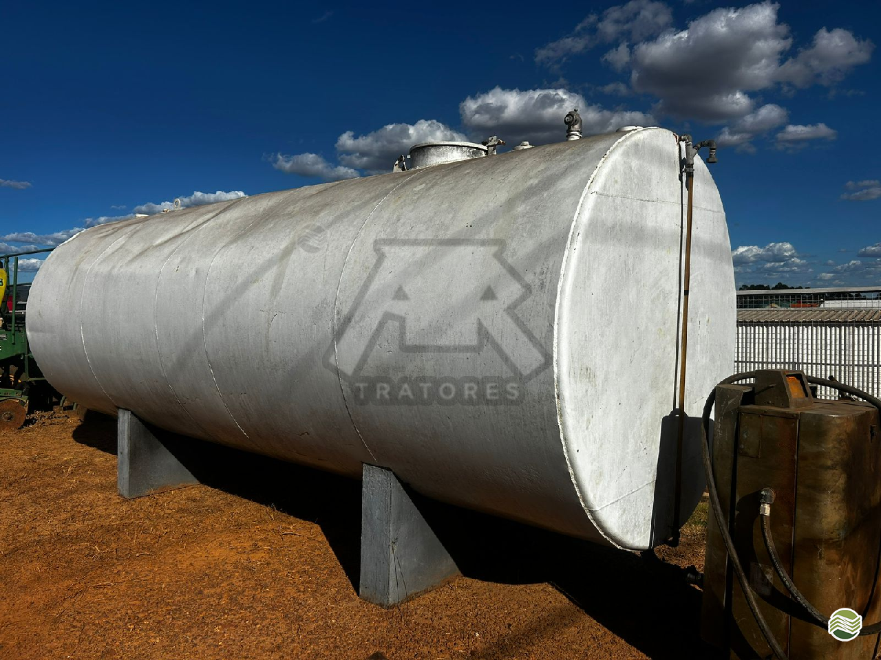 IMPLEMENTOS AGRICOLAS TANQUE ESTACIONÁRIO TANQUE COMBUSTÍVEL ATR Tratores PALMAS TOCANTINS TO